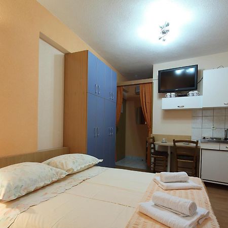 La Familia Apartments Makarska Bilik gambar